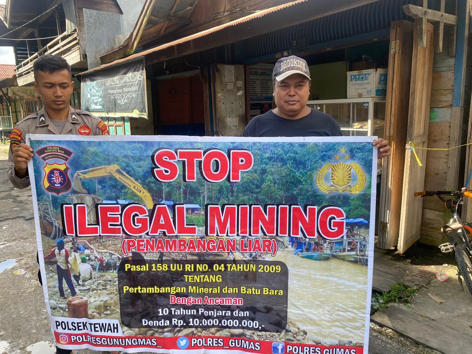 Personel Polsek Tewah Peringatkan Bahaya Tambang Ilegal bagi Lingkungan
