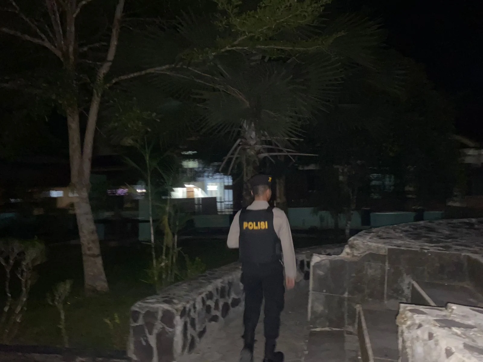 Satuan Samapta Polres Gunung Mas Jaga Keamanan dengan Patroli Malam Hari