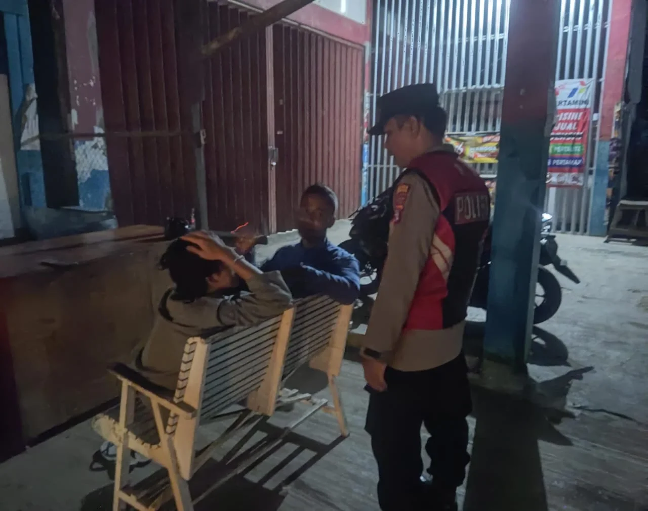 Polsek Manuhing Patroli Malam Hari, Pastikan Wilayah Hukunya Tetap Aman