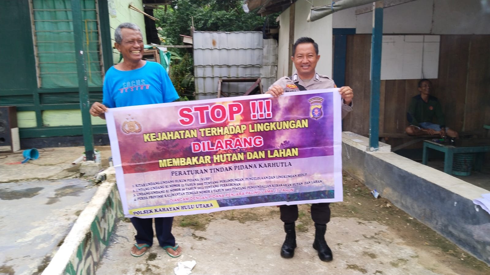 Upaya Personel Polsek Kahut dalam Meminimalisir Kebakaran Hutan dan Lahan