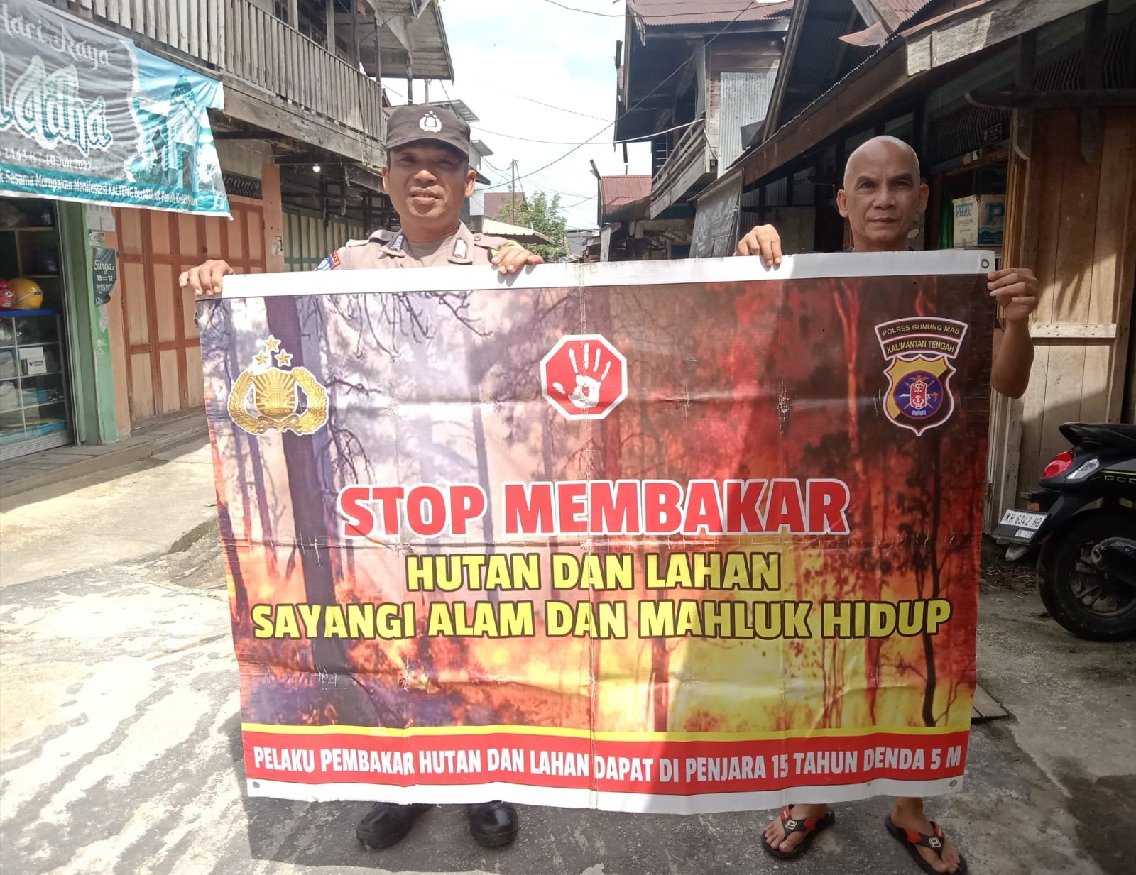 Polsek Manuhing Ajak Warga Peduli Lingkungan dan Cegah Kebakaran Hutan