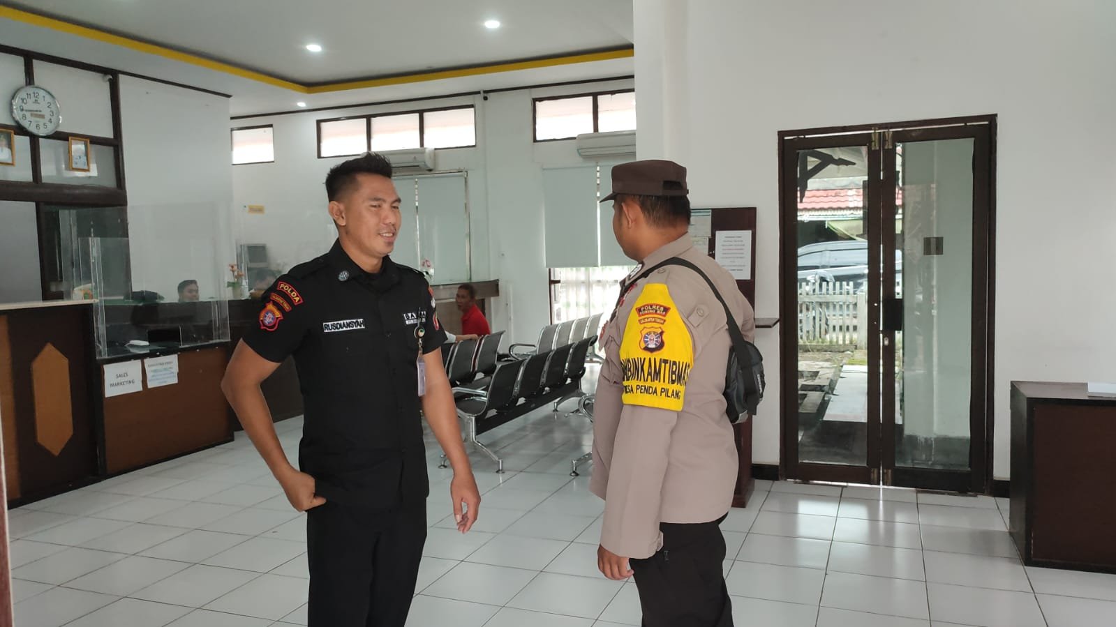 Polres Gunung Mas Tingkatkan Keamanan dengan Patroli Rutin di Jalanan