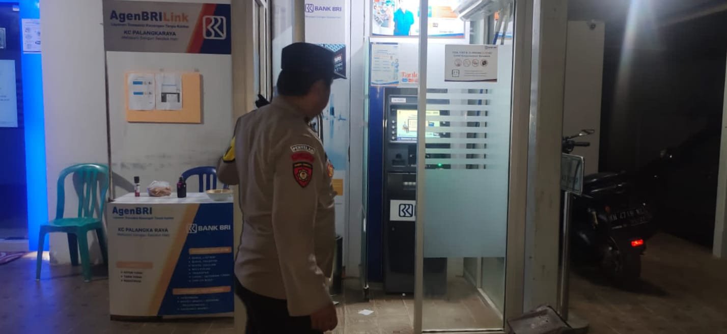 Pastikan Wilayah Hukumnya Tetap Aman, Polsek Tewah Patroli Malam Hari