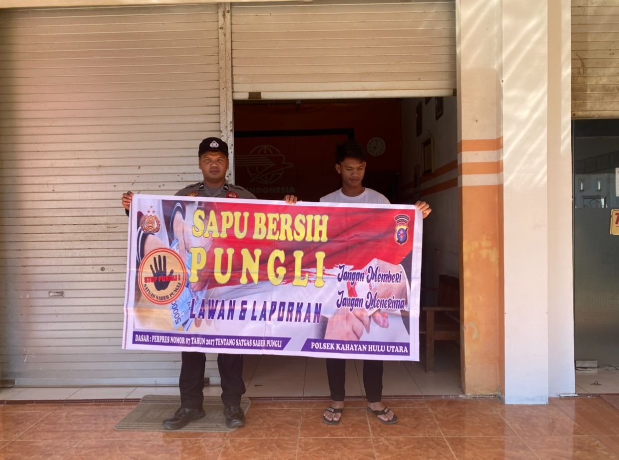 Personel Polsek Kahut Edukasi Masyarakat tentang Pungutan Liar