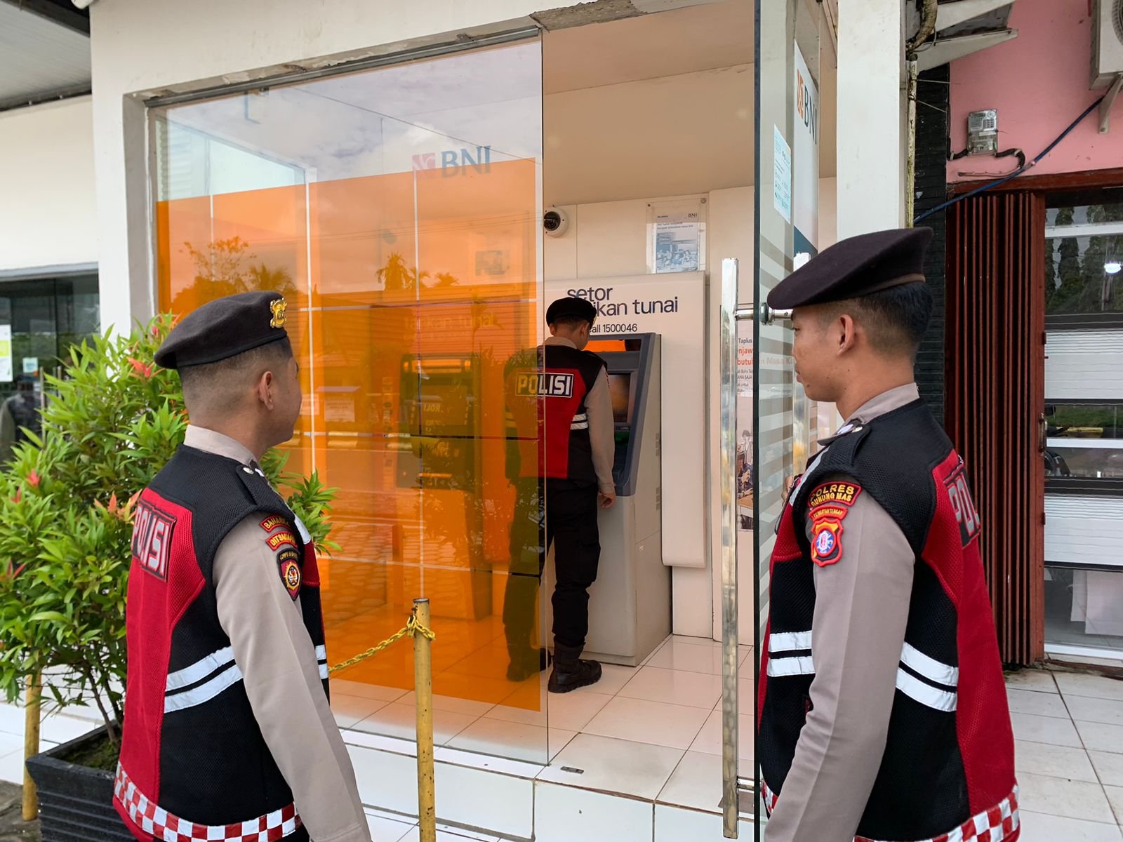 Polres Gunung Mas Tingkatkan Keamanan dengan Patroli Rutin di Jalanan