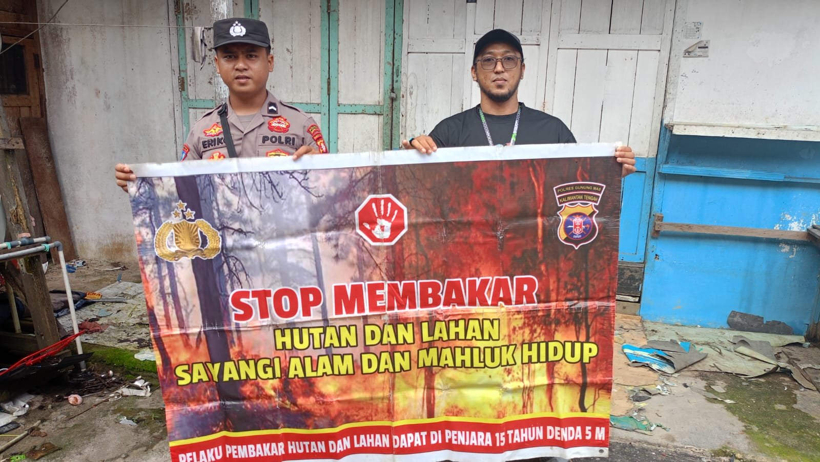 Personel Polsek Tewah Gencar Sosialisasi Bahaya Kebakaran Hutan dan Lahan