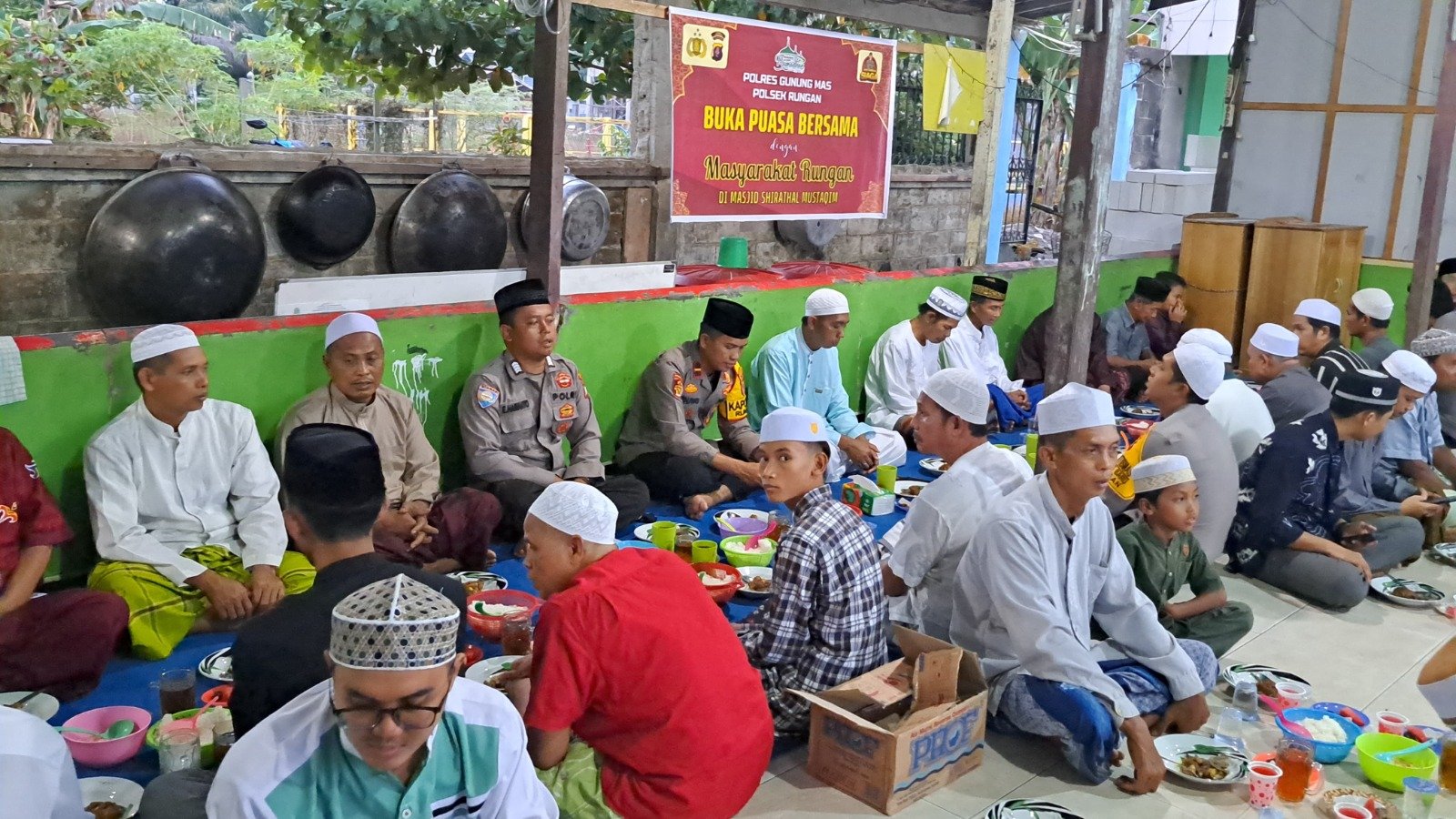 Polsek Rungan Gelar Buka Puasa Bersama Masyarakat: Semarakkan Kedekatan dan Kebersamaan