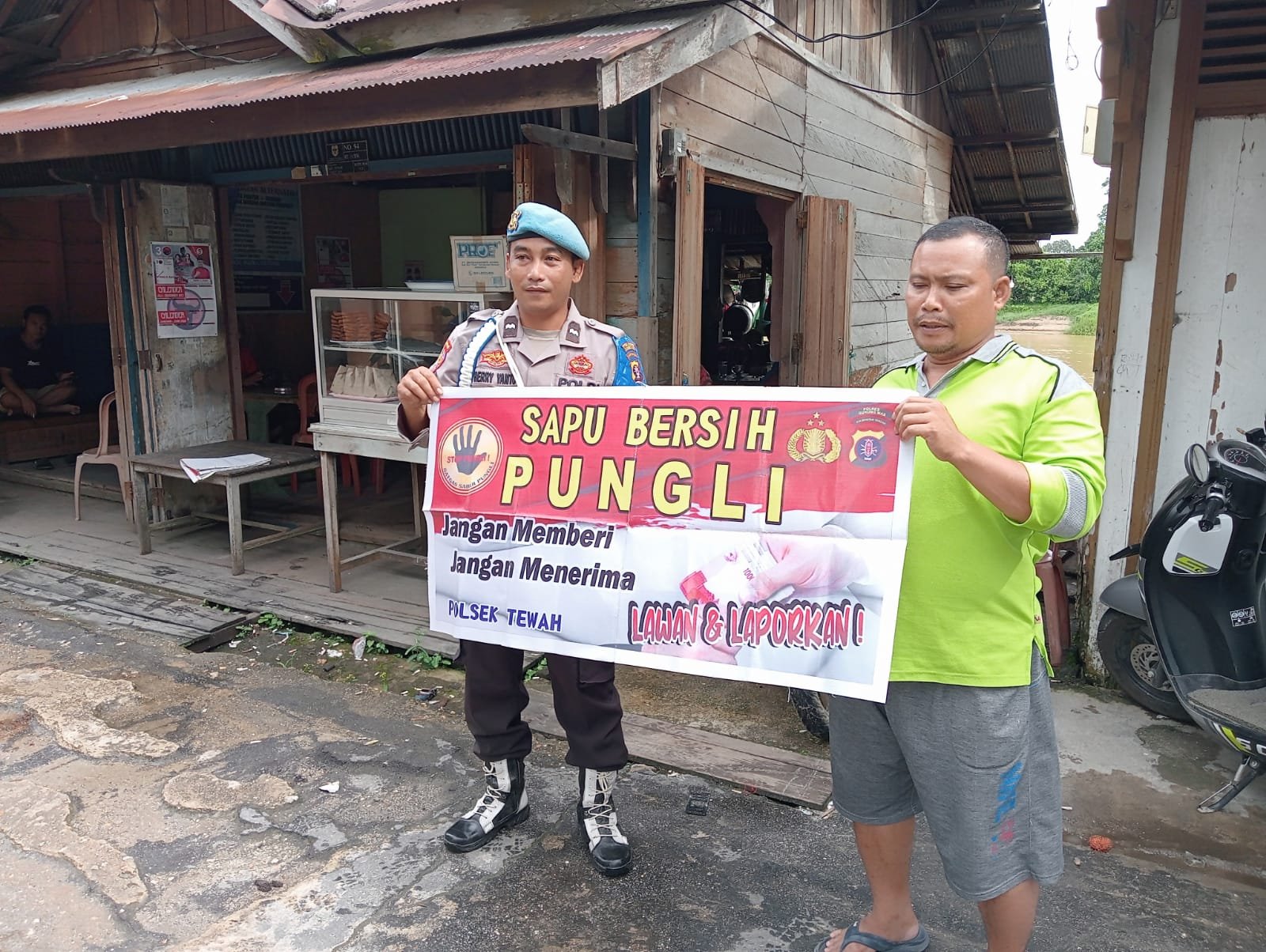 Personel Polsek Tewah Peringatkan Bahaya Tambang Ilegal bagi Lingkungan