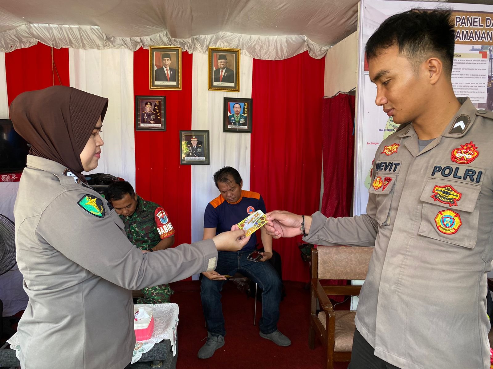 Sidokes Polres Gunung Mas Dukung Suksesnya Operasi Ketupat 2024 Melalui Pemeriksaan Kesehatan Personel