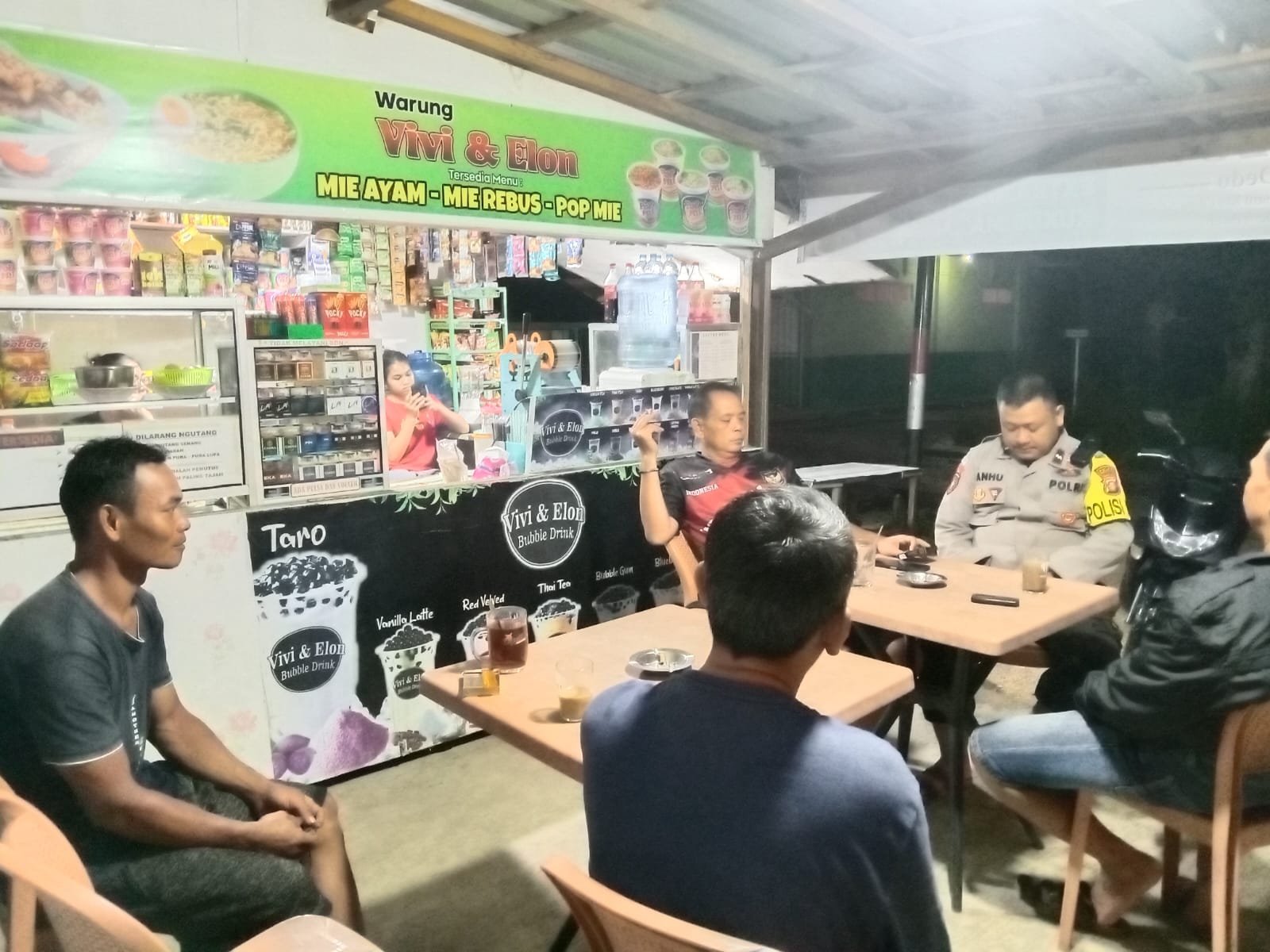 Pastikan Wilayah Hukunya Tetap Aman,  Polsek Tewah Patroli Malam Hari