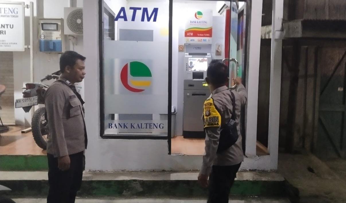 Polsek Manuhing Patroli Malam Hari, Pastikan Wilayah Hukunya Tetap Aman