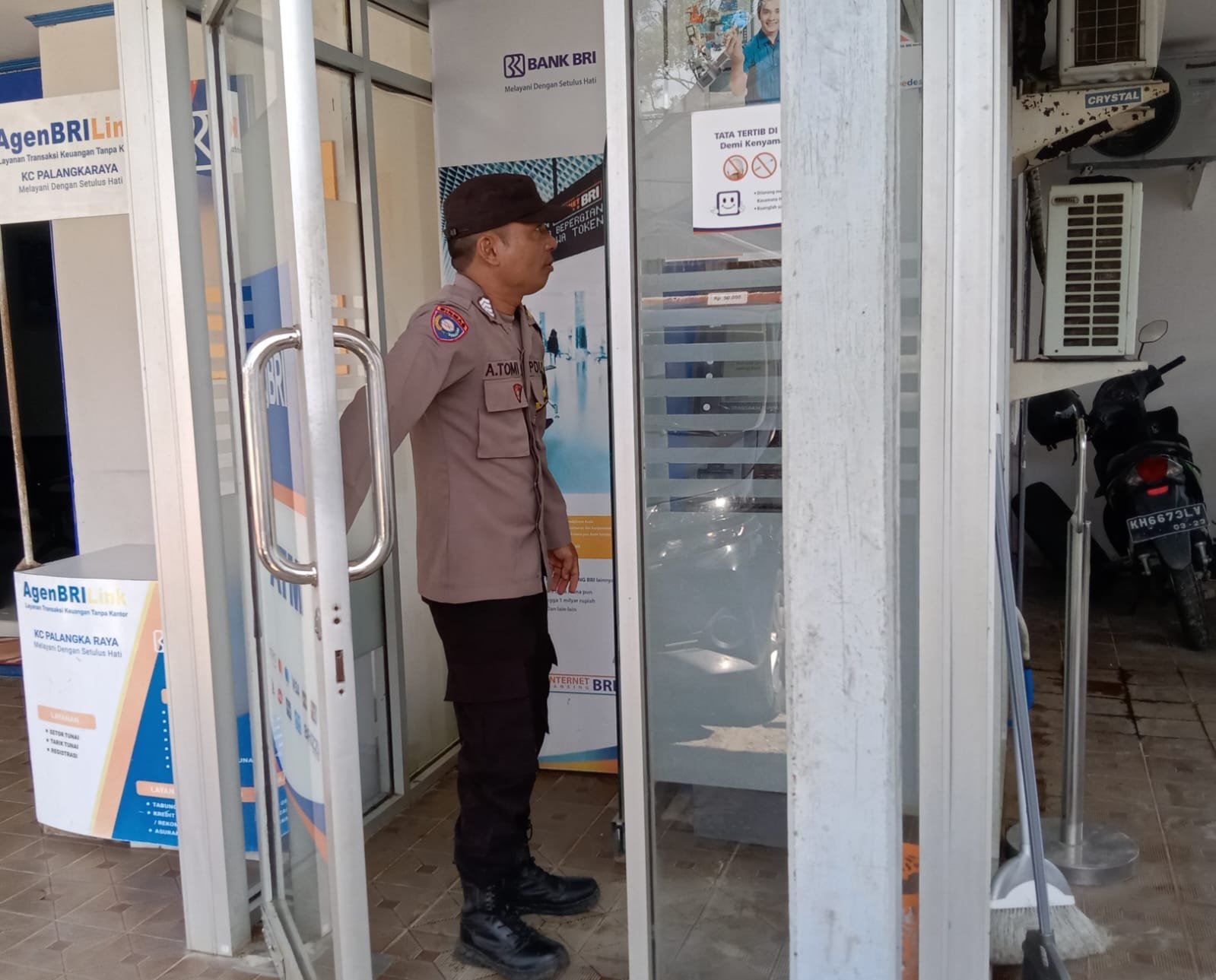 Patroli Dialogis Polsek Tewah Sasar Objek Vital dan Sambangi Warga