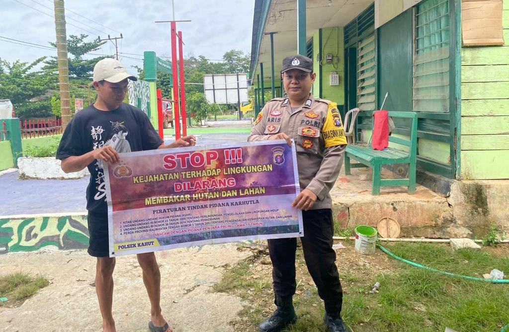 Upaya Personel Polsek Kahut dalam Meminimalisir Kebakaran Hutan dan Lahan