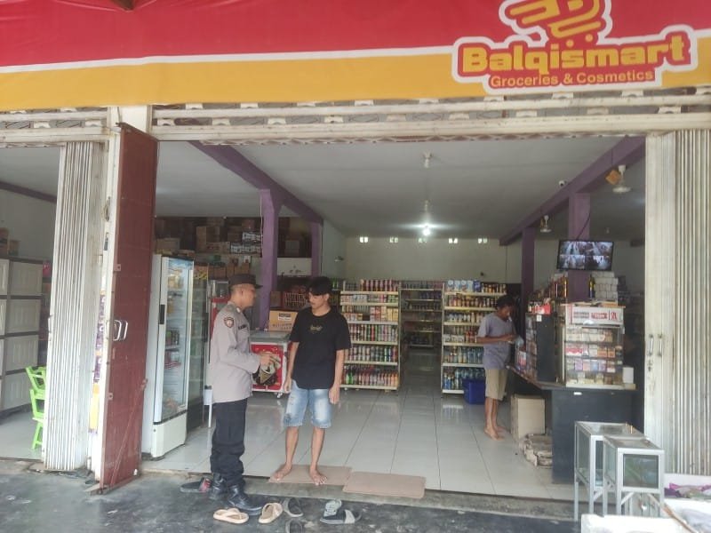 Patroli Kryd Obvit Polsek Manuhing Jaga Keamanan di Tumbang Talaken