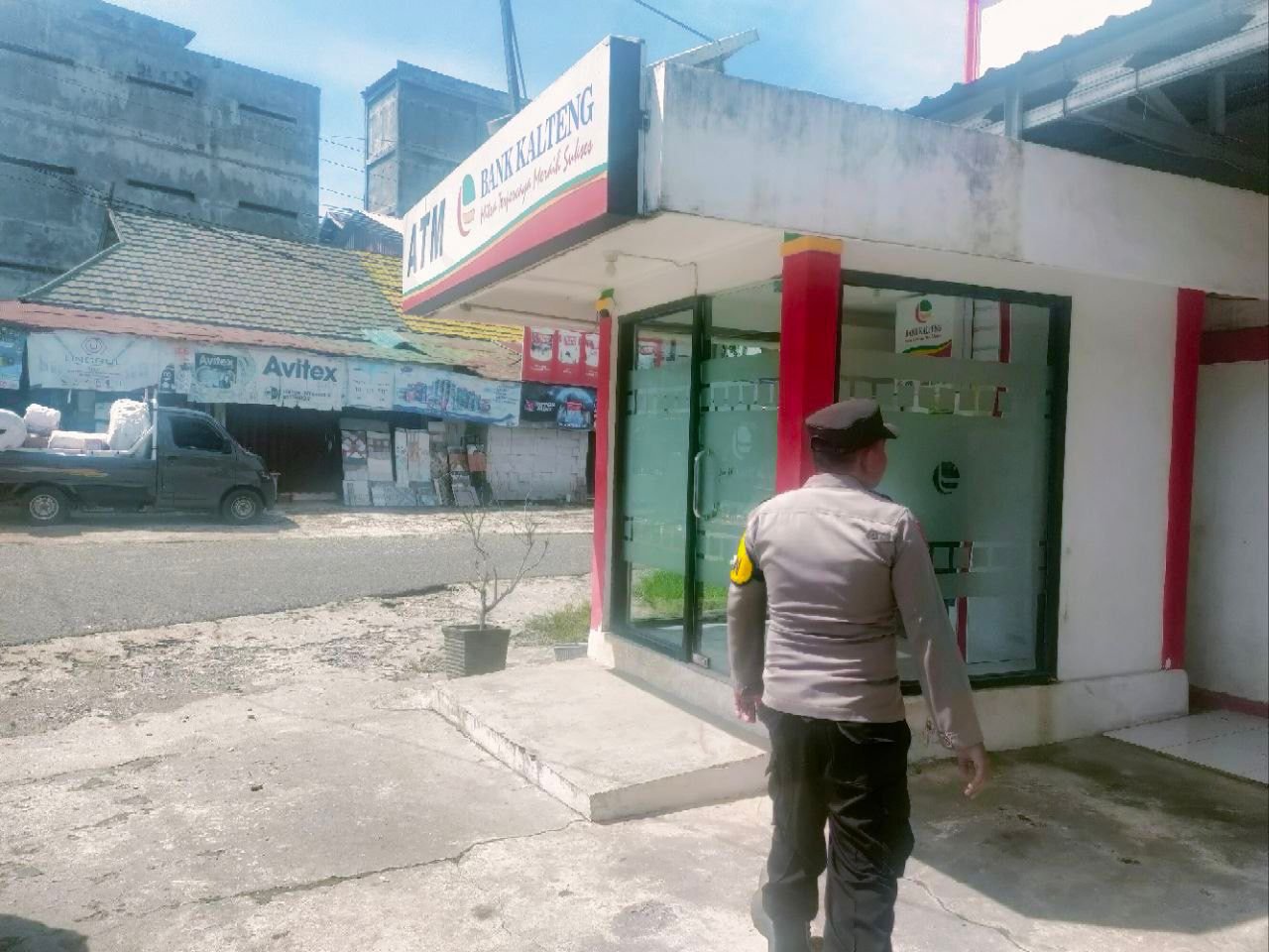 Patroli Rutin Polsek Sepang Tingkatkan Keamanan Wilayah