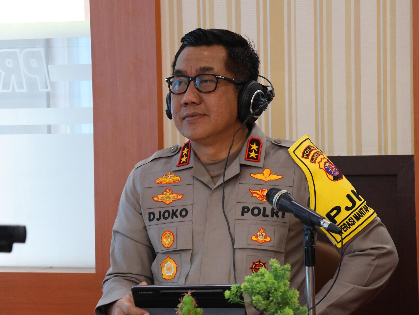 Pewarta Berita Spesial di RRI Bersama Danrem, Kapolda Kalteng Ajak Masyarakat Wujudkan Pilkada Aman dan Nyaman