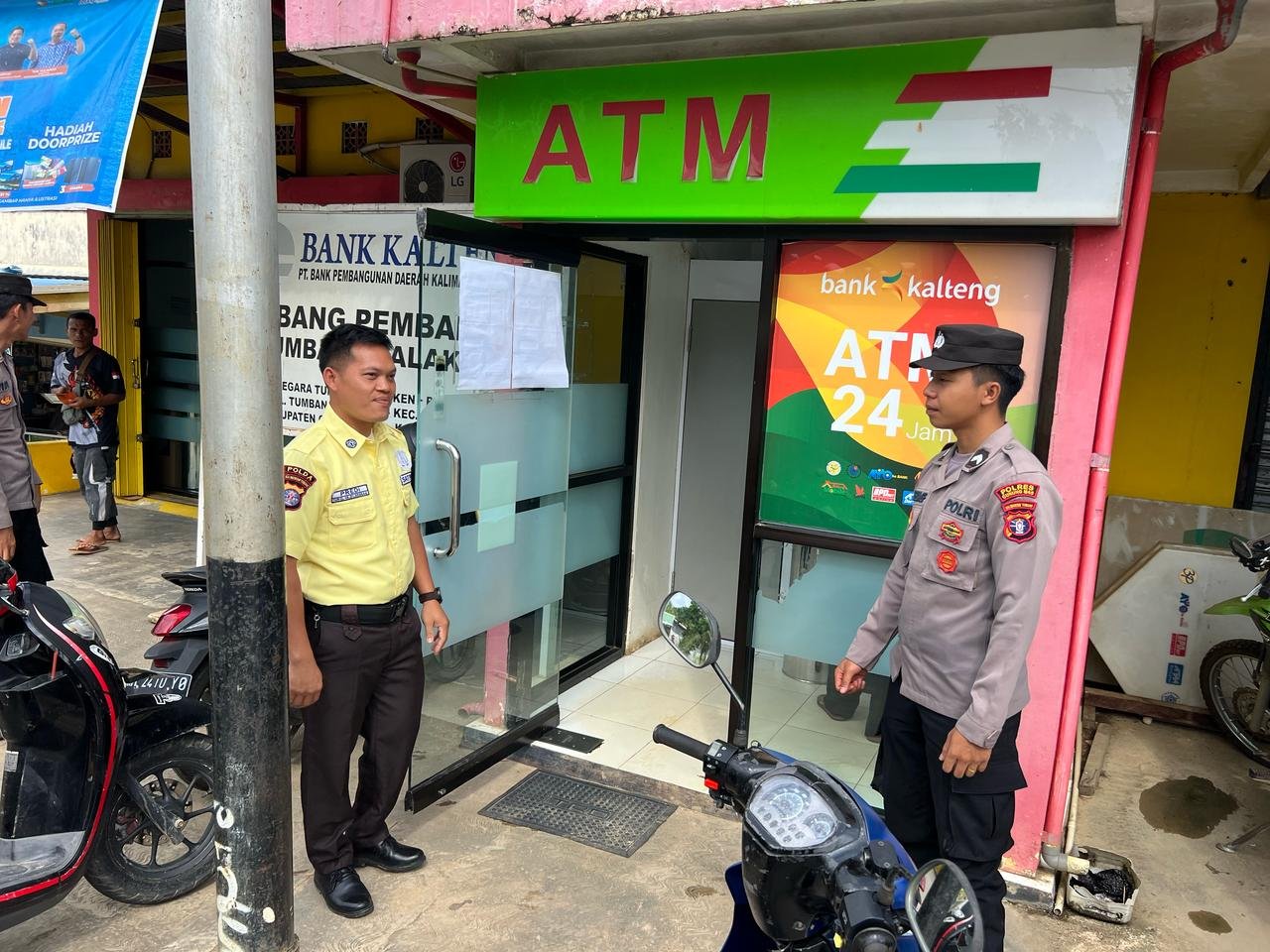 Jaga Kondusivitas Akhir Pekan, Polsek Manuhing Sisir Objek Vital dan Pertokoan Cegah Aksi Premanisme