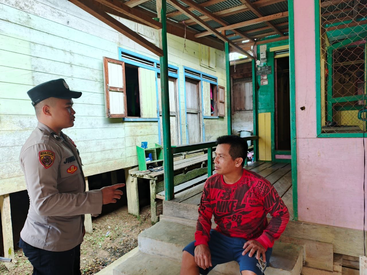 Polsek Jajaran Polres Gunung Mas Sisir Pasar dan Pangkalan Ojek: Cegah Premanisme dan Kejahatan Jalanan!